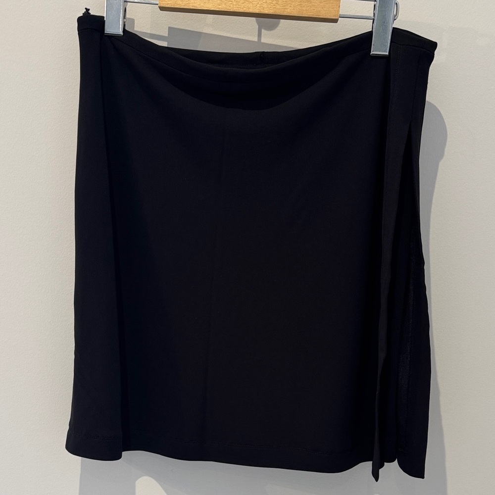 Lida Baday Elegant Black Mini Skirt